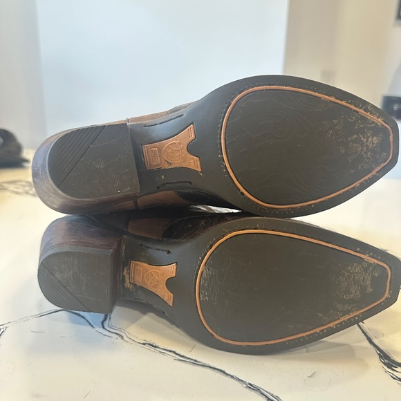 Brown Ariat Cowboy Boots - Picture 2 of 5
